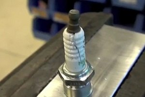 Wrench Hit - Spark Plug Installation